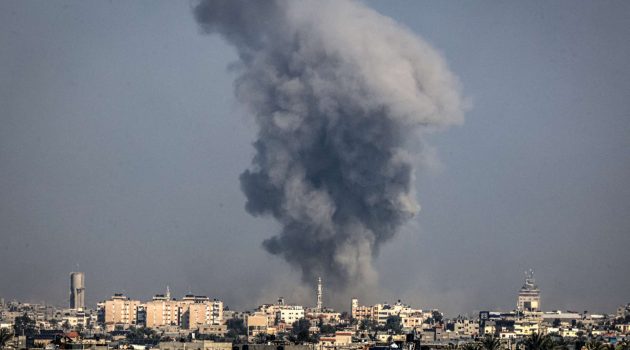 Αιματηρές επιθέσεις στη Γάζα – Διπλωματικός μαραθώνιος για αποκλιμάκωση