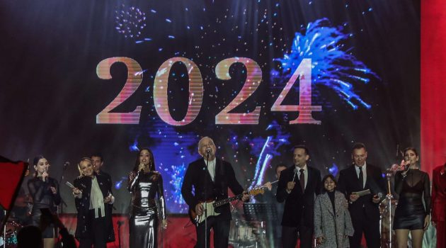 Φαντασμαγορική η υποδοχή του 2024 στην Αθήνα – Δείτε εικόνες