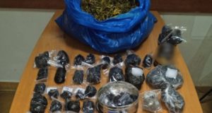 Συνελήφθη άνδρας στο Αγρίνιο για διακίνηση και καλλιέργεια ναρκωτικών (Photo)