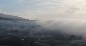 Το εντυπωσιακό βίντεο του Βασίλη Κωσταρέλλου με την ομίχλη πάνω…