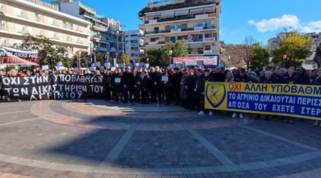 Συγκλονιστική πορεία στο κέντρο του Αγρινίου για τη μη υποβάθμιση του Πρωτοδικείου (Videos – Photos)