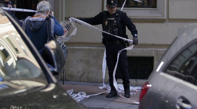 Ισπανία: Τρία αδέλφια βρέθηκαν δολοφονημένα στο σπίτι τους – Ήταν θύματα διαδικτυακής απάτης