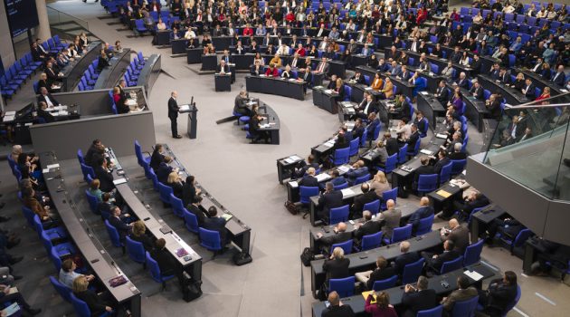 Σειρά μέτρων για την απλοποίηση των απελάσεων ενέκρινε το κοινοβούλιο της Γερμανίας