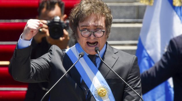 Αργεντινή: Πολιτική «αλυσοπρίονου» και στις Ένοπλες Δυνάμεις – Αποστρατεύονται 22 στρατηγοί