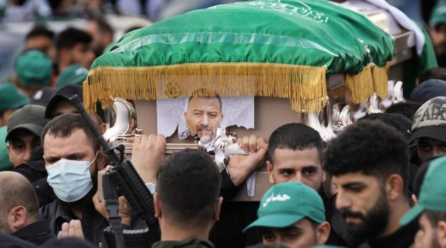 Λίβανος: Εκατοντάδες άνθρωποι στην κηδεία του Σάλεχ αλ Αρούρι, καλώντας τη Χαμάς για εκδίκηση