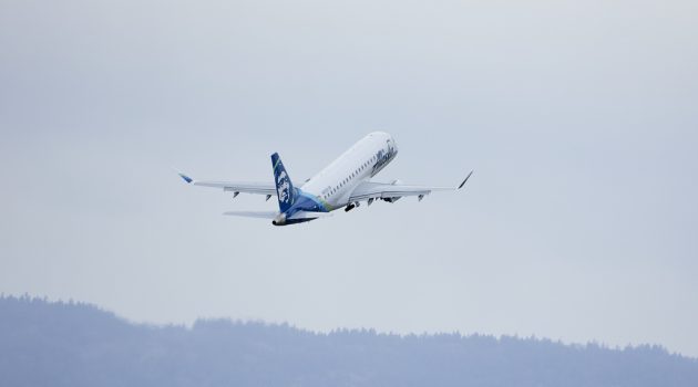 Οι ΗΠΑ καθηλώνουν τα Boeing 737 MAX 9 για ελέγχους ασφαλείας μετά την αποκόλληση πόρτας σε πτήση