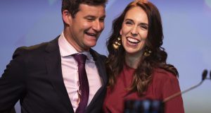 Νέα Ζηλανδία: Η πρώην πρωθυπουργός Τζασίντα Άρντερν παντρεύτηκε με τον…