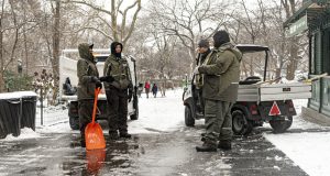 ΗΠΑ: Πολικές θερμοκρασίες και σφοδρές χιονοπτώσεις προκάλεσαν θανάτους και προβλήματα