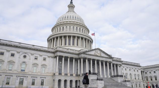 ΗΠΑ: Υπερψηφίστηκε στη Γερουσία το νομοσχέδιο για τις βραχυπρόθεσμες δημόσιες δαπάνες