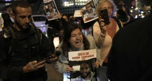 Ισραήλ: Αντικυβερνητική διαδήλωση στο Τελ Αβίβ με αίτημα την επιστροφή…