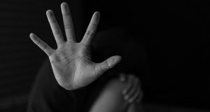 Ενδοικογενειακή βία: 10.730 περιστατικά ή καταγγελίες – Οι «γραμμές βοήθειας»…