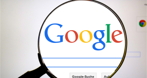 Η Βαρσοβία ζητά εξηγήσεις από την Google για τις λανθασμένες…
