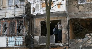 Δεκατρείς νεκροί από ουκρανικό βομβαρδισμό στο Ντονέτσκ