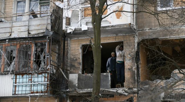 Δεκατρείς νεκροί από ουκρανικό βομβαρδισμό στο Ντονέτσκ