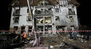 Ουκρανία: Τουλάχιστον 13 τραυματίες από ρωσικό πλήγμα σε ξενοδοχείο στο…