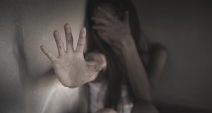 Φρίκη στα Πατήσια: 56χρονος βίαζε την κόρη της συντρόφου του…