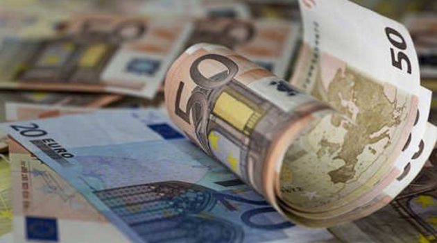 Ευρωπαϊκή Ένωση: Πλαφόν στα 10.000 ευρώ τίθεται για πληρωμές σε μετρητά