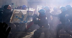 Ιταλία: Συγκρούσεις διαδηλωτών κατά του πολέμου στη Γάζα με την…