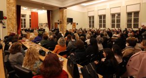 Αγρίνιο: Πλήθος κόσμου στην παρουσίαση του βιβλίου της Βίκυς Φλέσσα…