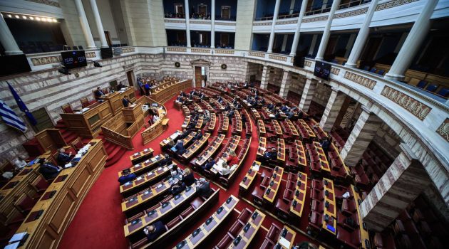 Συνεχίζεται στη Βουλή η συζήτηση για τις αλλαγές στον Ποινικό Κώδικα – Απόψε η ψηφοφορία (live)