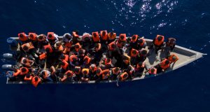 Τη ζωή τους έχασαν περισσότεροι από 20 μετανάστες σε ναυάγιο…