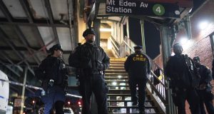 ΗΠΑ: Ένοπλοι άνοιξαν πυρ στο Μετρό της Νέας Υόρκης –…