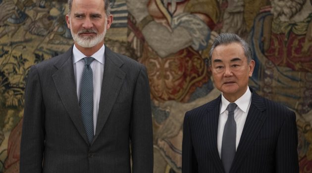 Κινέζος ΥΠΕΞ από Ισπανία: Η Κίνα είναι έτοιμη να συνεργαστεί με την ΕΕ για την προώθηση του ελεύθερου εμπορίου