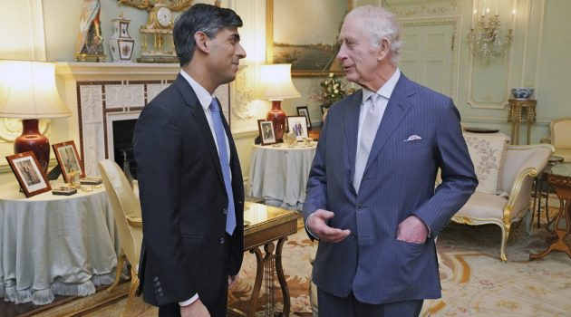 Ρίσι Σούνακ: Η πρώτη συνάντησή του με τον βασιλιά Κάρολο μετά την ανακοίνωση της διάγνωσής του με καρκίνο