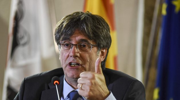 Ισπανία: Αντίθετος ο εισαγγελέας του Ανώτατου Δικαστηρίου σε έρευνα κατά του Κάρλες Πουτζντεμόν