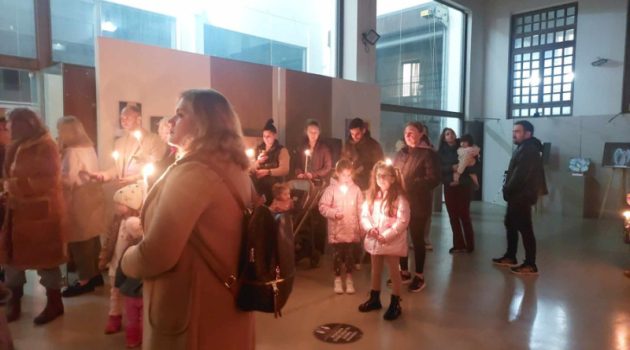 Αγρίνιο: Με συγκίνηση τα εγκαίνια Έκθεσης Ζωγραφικής για την ενίσχυση της «Φλόγας» (Video – Photos)