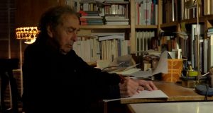 Βέλτσος: «Με βασανίζουν τα φαντάσματα των μεγάλων συγγραφέων» – Συνέντευξη…