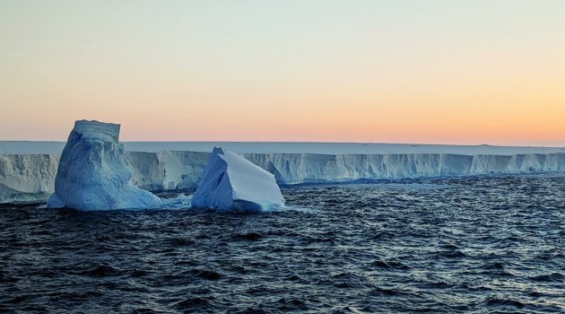 Το μεγαλύτερο παγόβουνο στον κόσμο δραπετεύει από την Ανταρκτική – Οι επιπτώσεις στο κλίμα