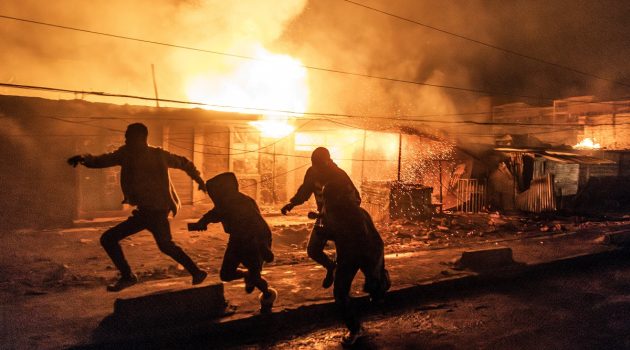 Κένυα: Τουλάχιστον 2 νεκροί, 222 τραυματίες σε πελώρια πυρκαγιά στο Ναϊρόμπι
