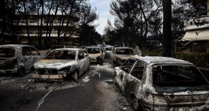 diki-gia-mati-i-anatrichiastiki-perigrafi-tis-agriniotissas-koris-ierea