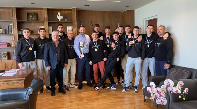 Με τον Αντιπεριφερειάρχη Αιτωλοακαρνανίας συναντήθηκαν οι Έφηβοι Πρωταθλητές του Λέοντα (Photos)