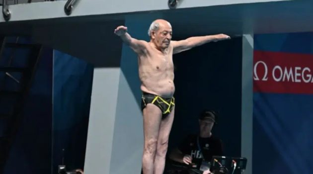 Κολυμβητής 100 χρονών βούτηξε στο Παγκόσμιο Πρωτάθλημα Υγρού Στίβου [βίντεο]