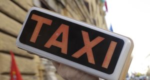 Ρουμανία: Κινητοποίηση των ιδιοκτητών Ταξί που διεκδικούν ίση μεταχείριση με…