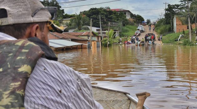 Φονικές πλημμύρες στη Βολιβία – 40 νεκροί και 30.000 οικογένειες άστεγες