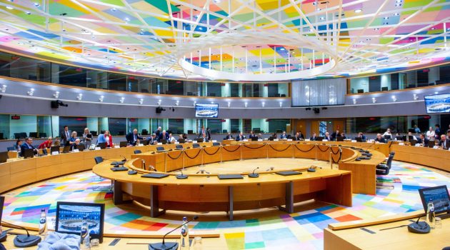 Eurogroup: «Ελαφρώς περιοριστικός» θα είναι ο δημοσιονομικός προσανατολισμός το 2025