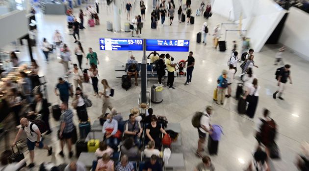 ΑΑΔΕ: 16.380 παραποιημένα προϊόντα με επώνυμα σήματα κατασχέθηκαν στο αεροδρόμιο Ελ. Βενιζέλος