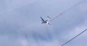 Ρωσία: Στρατιωτικό αεροπλάνο έπιασε φωτιά και συνετρίβη μετά την απογείωση…