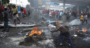 ΗΠΑ: Εν μέσω χάους στην Αϊτή ο πρωθυπουργός Αριέλ Ανρί…