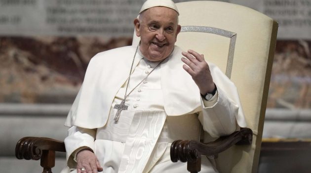 Πάπας Φραγκίσκος: Στη Γάζα πολεμούν δύο ανεύθυνοι – Ισχυρότερος αυτός που σηκώνει λευκή σημαία