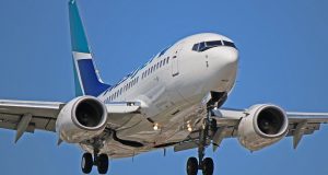 Boeing 737 Max: «Δεκάδες» προβλήματα στην παραγωγή του αεροσκάφους βρήκε…