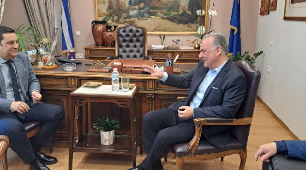 Ο Δήμαρχος Αγρινίου συναντήθηκε με τον Ευρωβουλευτή Μιχάλη Κεφαλογιάννη (Photos)