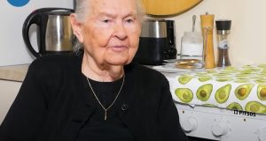 apo-ta-chorafia-tis-evrytanias-stin-ameriki-102-chronia-gemata-zoi-video