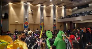 gymnastiki-etaireia-agriniou-ekplixeis-kai-happenings-sto-apokriatiko-parti-video-photos