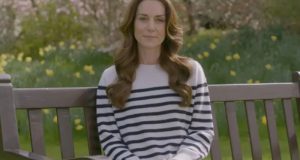 deite-afti-ti-dimosiefsi-sto-instagram-i-dimosiefsi-koinopoiithike-apo-to-christi-the-prince-and-princess-of-wales-princeandprincessofwales