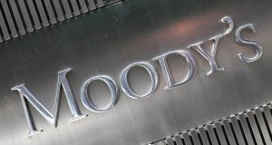 Moody’s: Ένα βήμα πριν την επενδυτική βαθμίδα η Ελλάδα –…