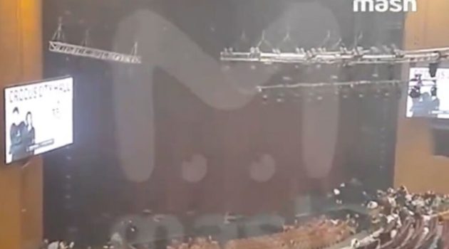 Μόσχα: Πυροβολισμοί σε αίθουσα συναυλιών – Πάνω από 40 οι νεκροί (Video)